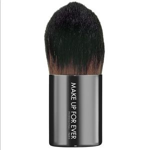 N/NB MUFE FOUNDATION KABUKI - MEDIUM - 110